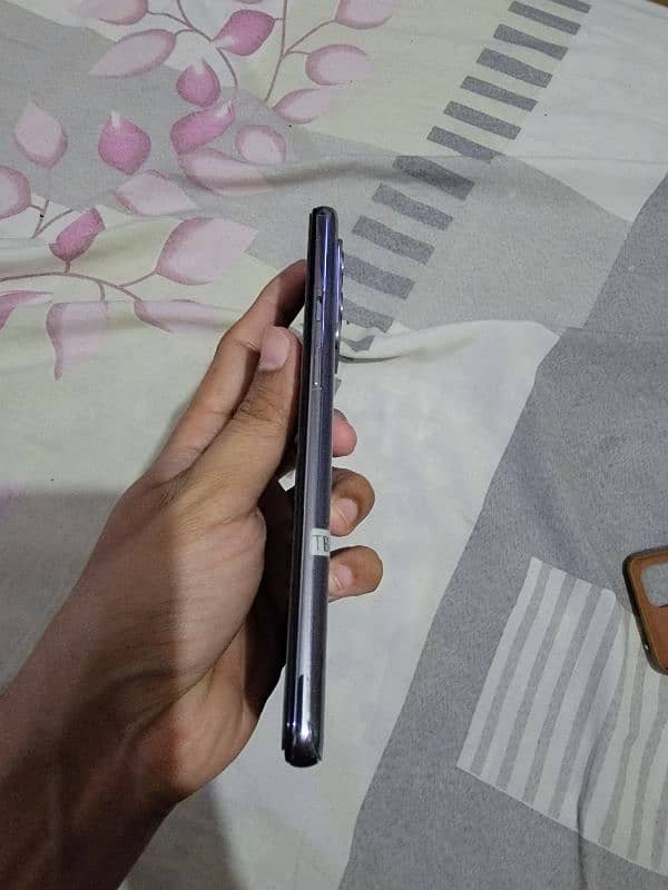 OnePlus 9 4