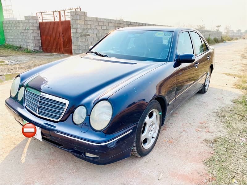 Mercedes E Class 2002 1