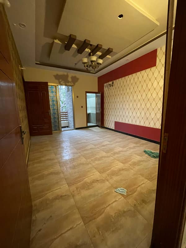 200 Sq Yards Portion For RENT in Gulshan-e-Maymar 5