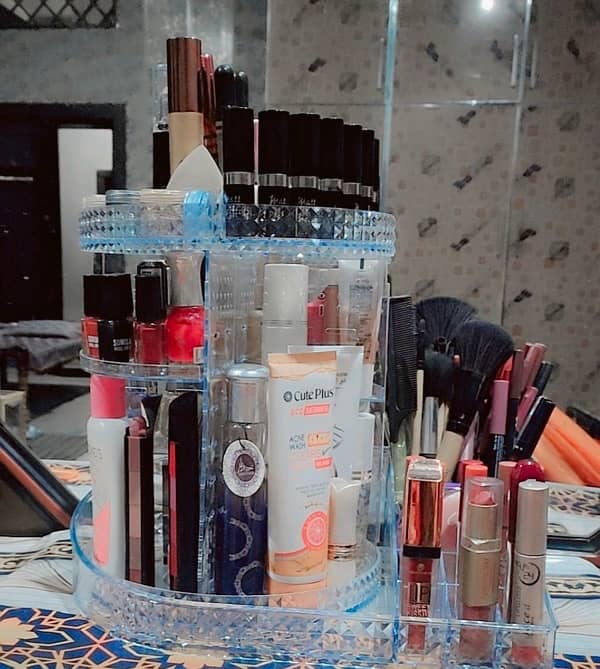 Cosmetic/Makeup Organizer 360 rotating 2