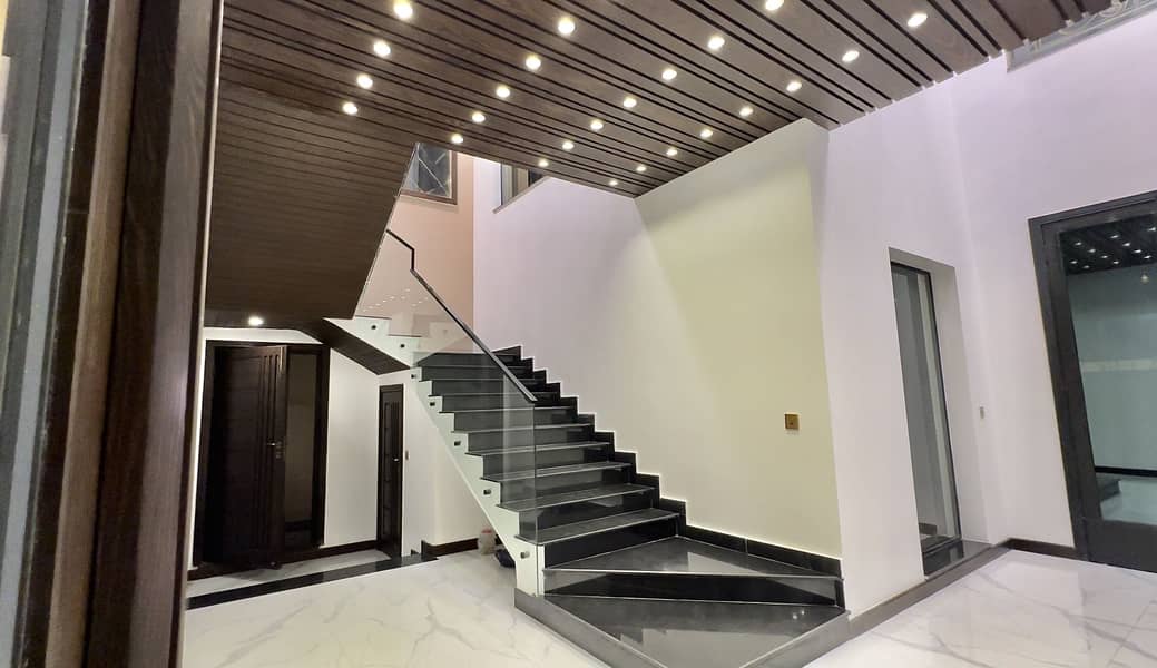 Ultra Modern 6 Bedroom Luxury House For Sale In NFC Phase-1, Lahore 10