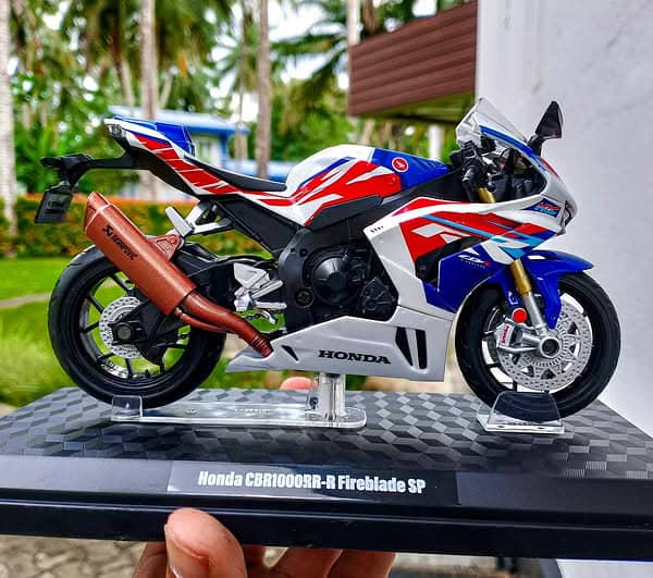 Kawasaki Ninja H2R Yamaha Honda Suzuki Bikes (Diecast Cars & Bikes) 7