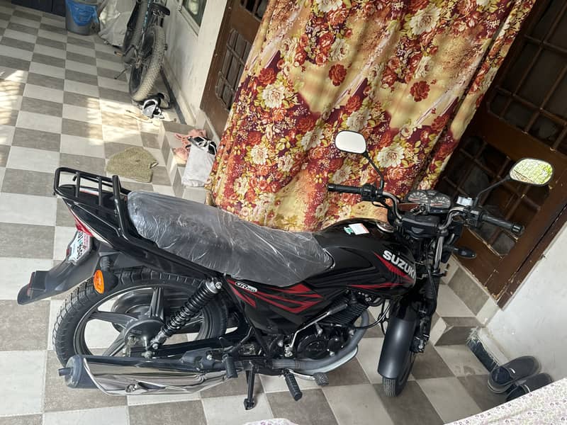 Suzuki GR 150 2024 brand new only 5905 kms running urgent sell 1