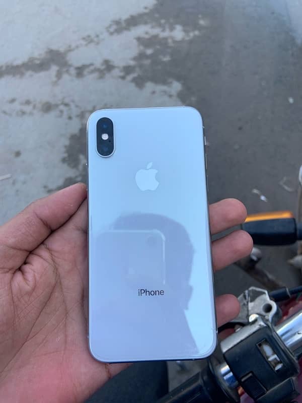 Apple IPhone XS for sale 2