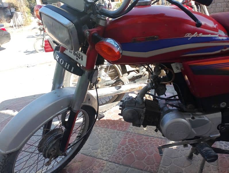 Rohi bike 70 model 2013 good condition engine packed 35000/ final 2