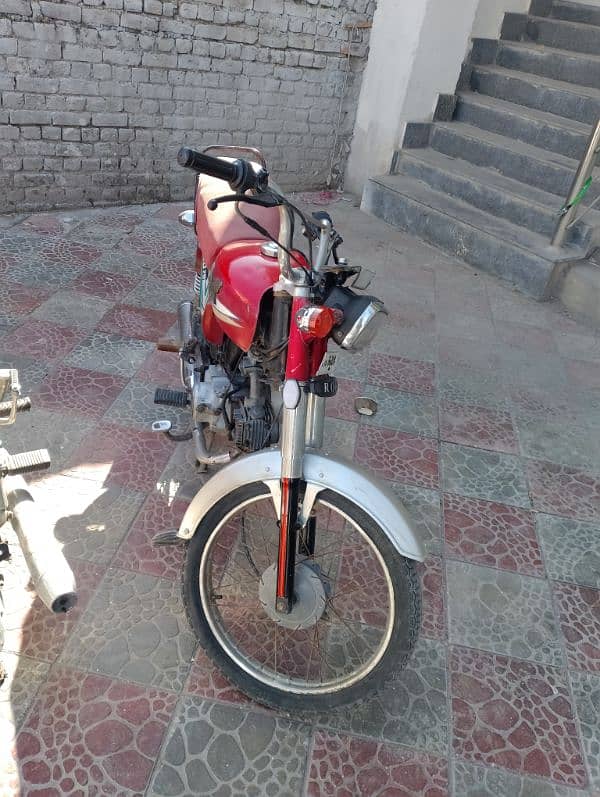 Rohi bike 70 model 2013 good condition engine packed 35000/ final 3