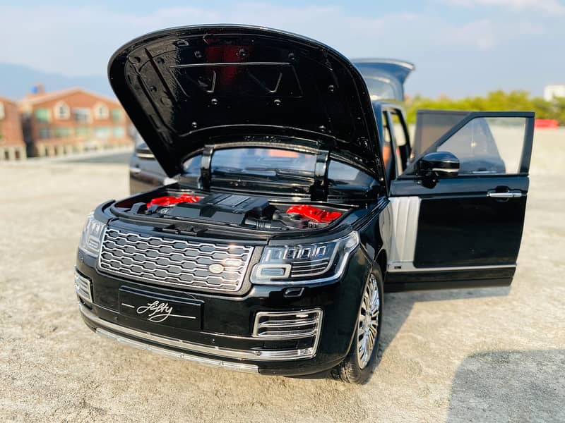 Range Rover 1:18 Scale Diecast Model ( Metal Diecast Cars) 5