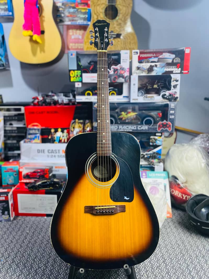 Acoustic Guitars Professhional SALE SALE SALE at happy guitar club 15