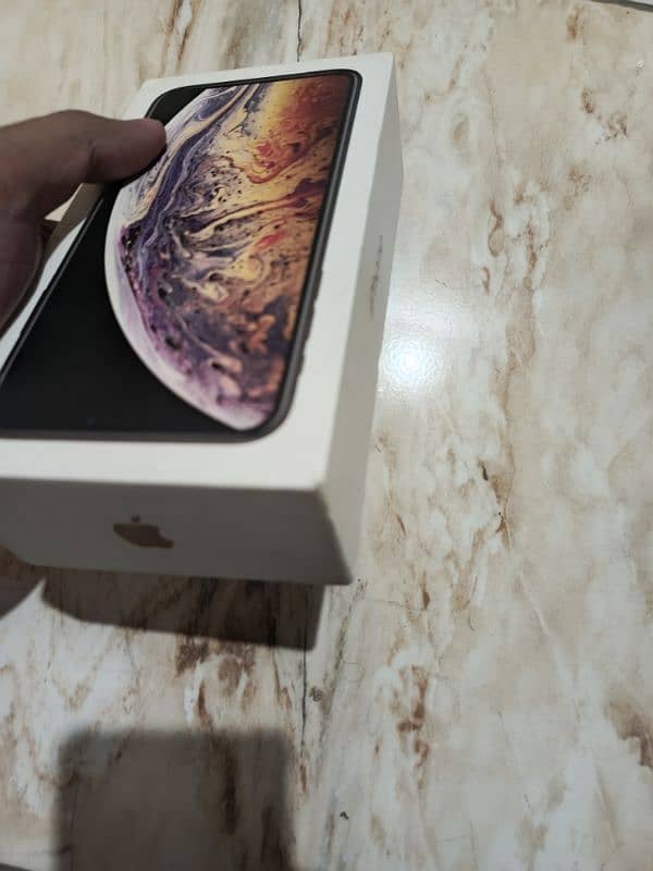 iPhone XS Max | PTA Approved 1