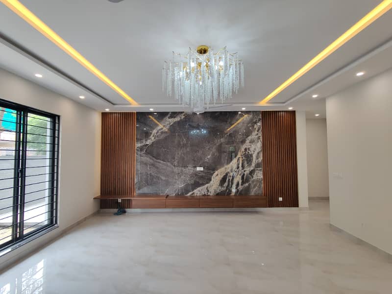 20 Marla Double Storey House For Sale In Abdalian Society Phase 1 18