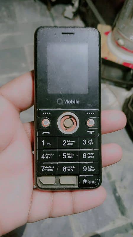 Q Mobile 1