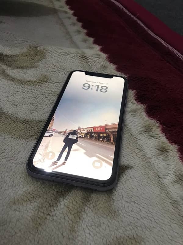 Iphone 11 64 GB (JV) 1