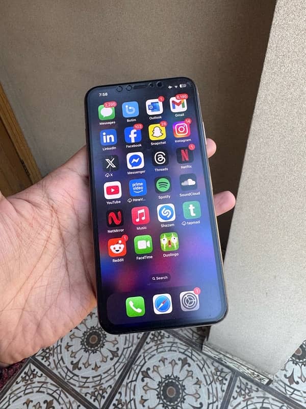 iPhone XS Max, 256gb, 10/10, non-pta 6