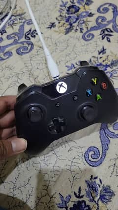 XBOX ONE CONTROLLER