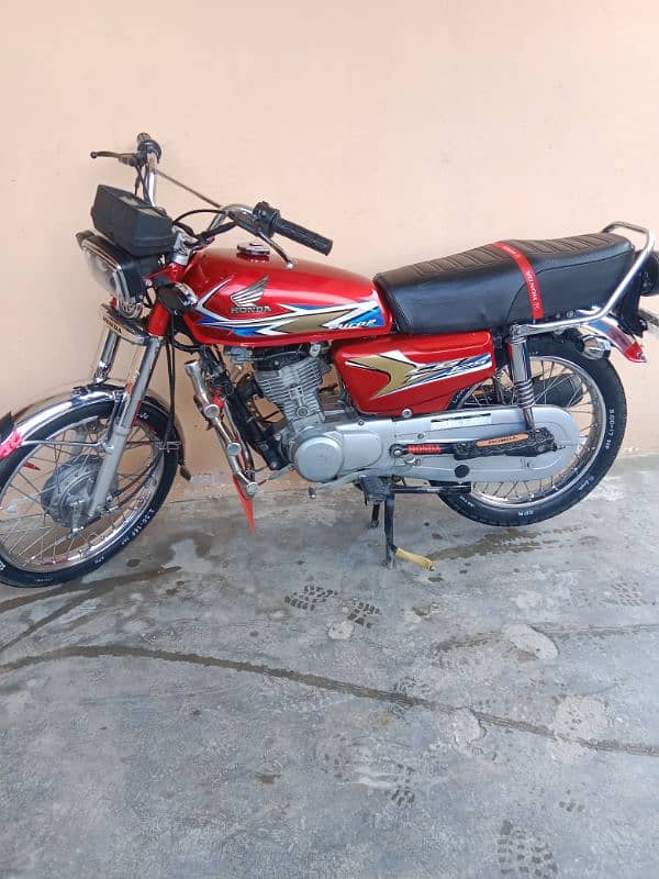 Honda 125 model 20 Peshawer Namber daball Saman location mkd Dargai 1