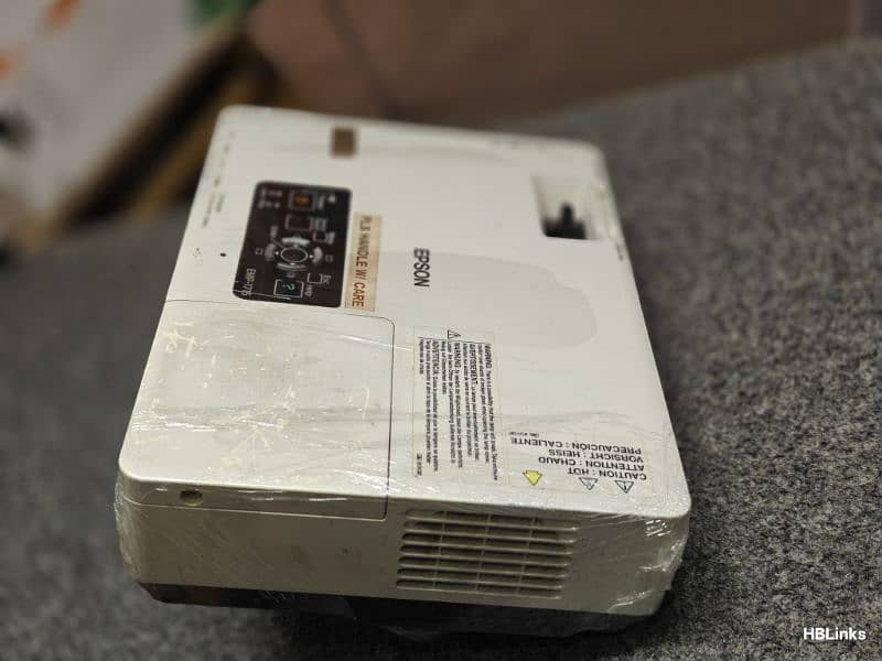 Epson Projector EMP-1715 1