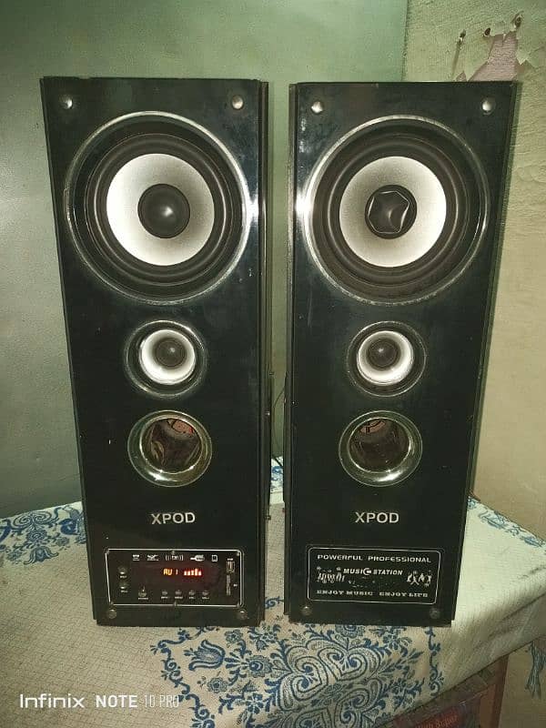 XPOD BLUETOOTH SPEAKERS/DJ SYSTEM 0