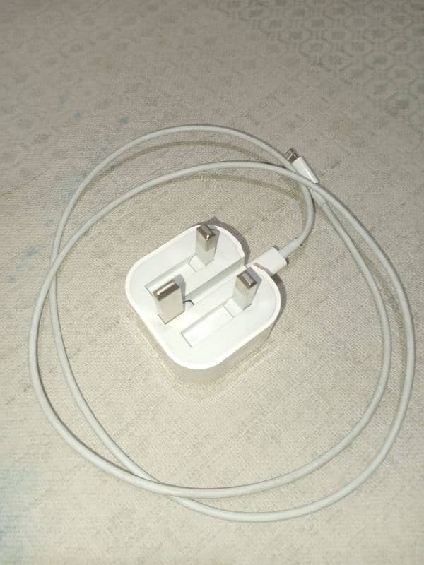 orignal iphone 11 charger 0