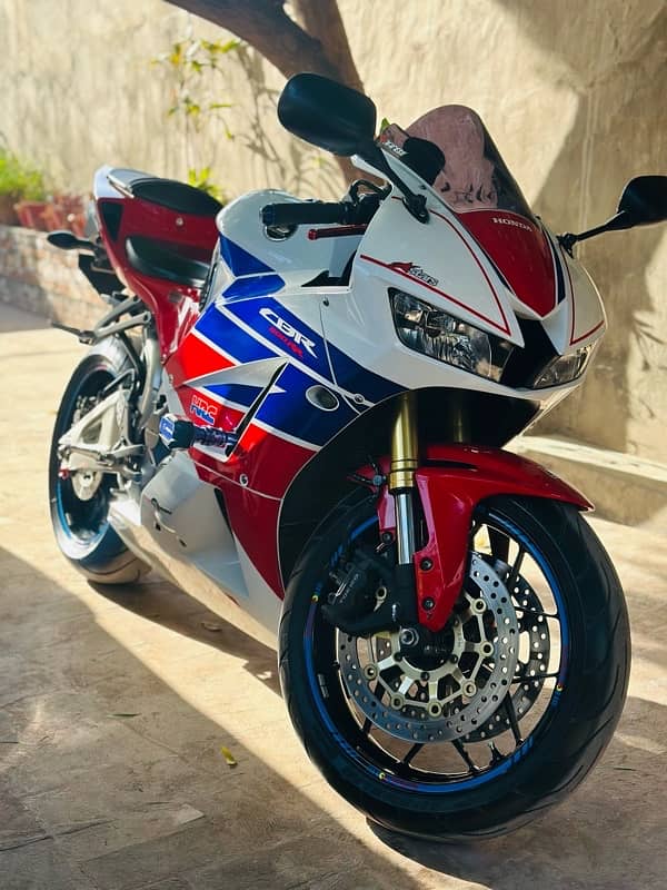 Honda CBR 600rr Total genuine Bike 6