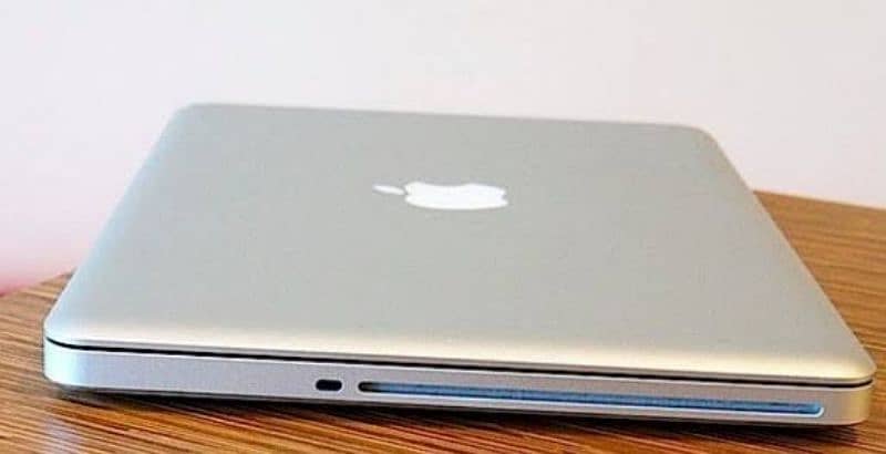 Macbook pro core i7 3