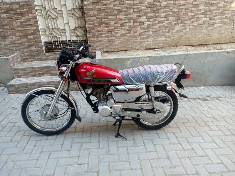 honda 125 2023 special edition self start 1