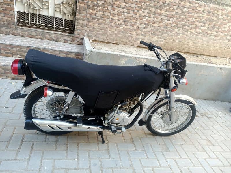 honda 125 2023 special edition self start 4