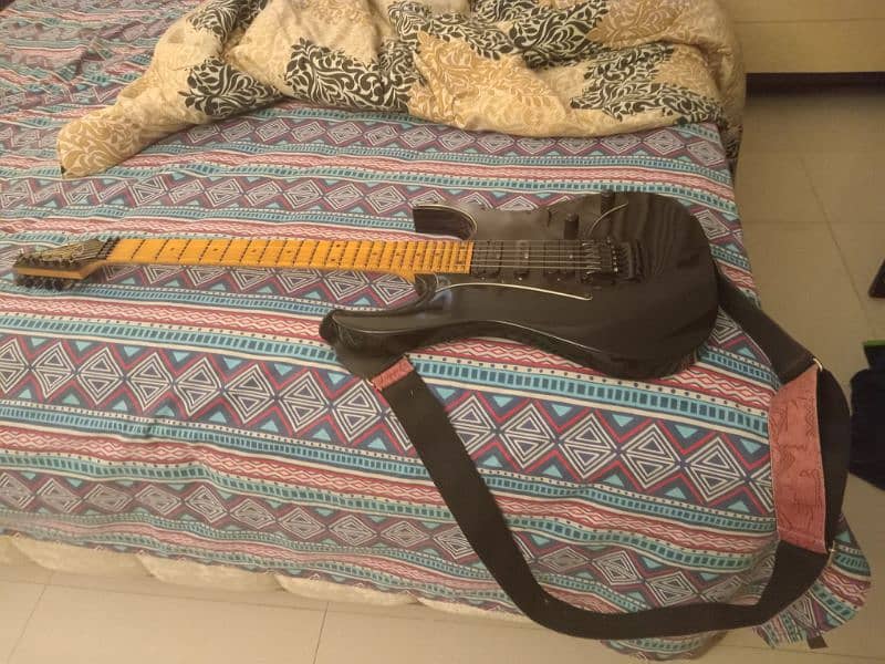 ibanez electric guitar 350mz black 8/10 2