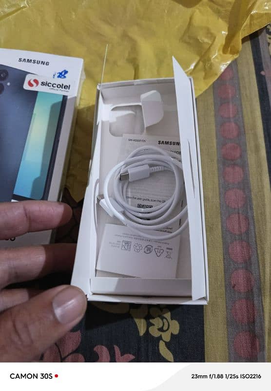 samsung a06 brand new 7