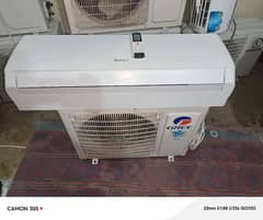 Gree 1.5 ton DC inverter ( heat & cool ) like a new