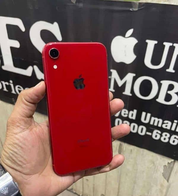 i phone XR 64gb pta aproved 81 halth watarpack 0