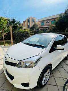 Toyota Vitz 2014