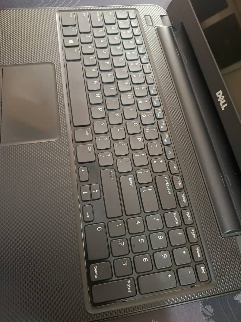 Dell Inspiron 15 3521 intel Celeron 4th Gen 4GB Ram 320GB HDD 17