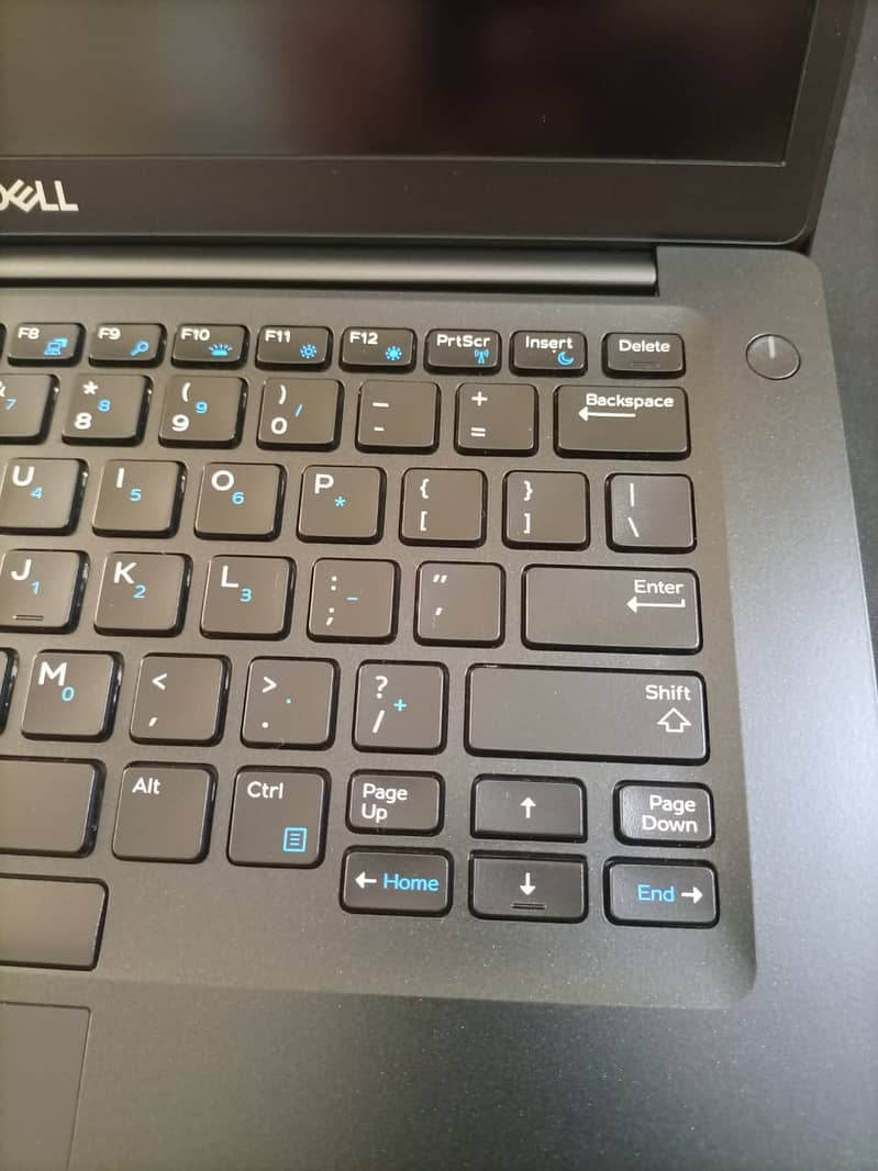 Dell Latitude 7490 Cor i7-8650U Gen Quad Core 8GB Ram 256GB SSD NVMe 9