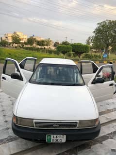 Nissan Sunny 1993