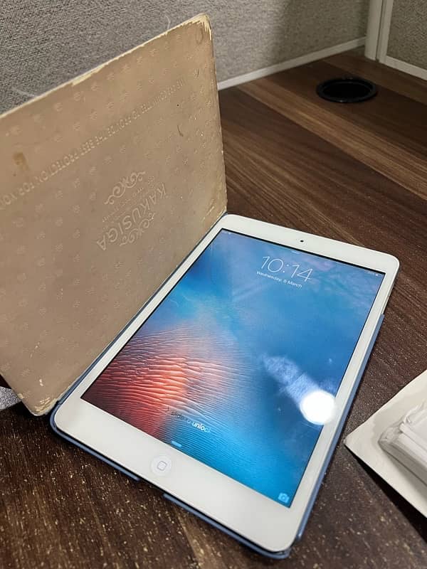 IPAD MINI 16gb 9.5/10 NO FAULTS 2