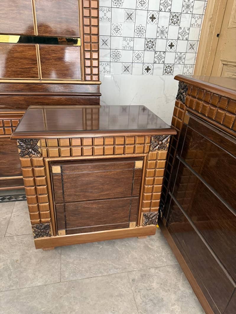 Bed/Double bed/single bed/king size bed/wood bed/poshish bed/Furnitur 3