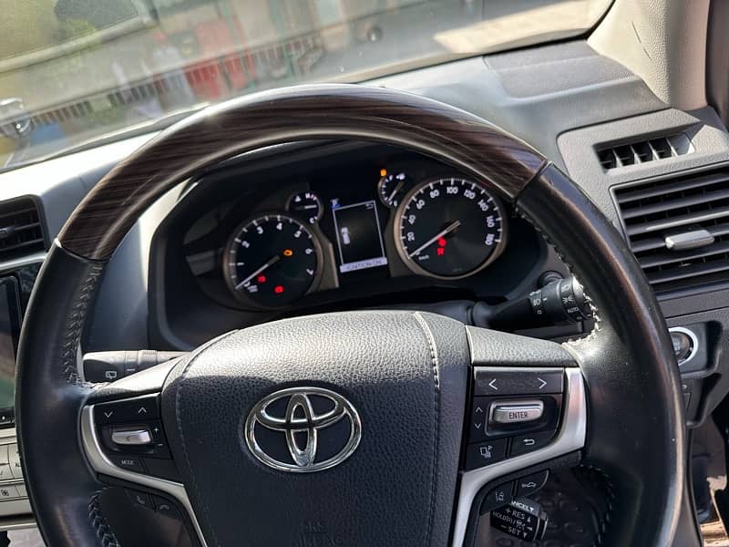 Toyota Land Cruiser 2019/25 7