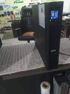 APC SMART UPS 1500va/1.5kva LCD DISPLAY