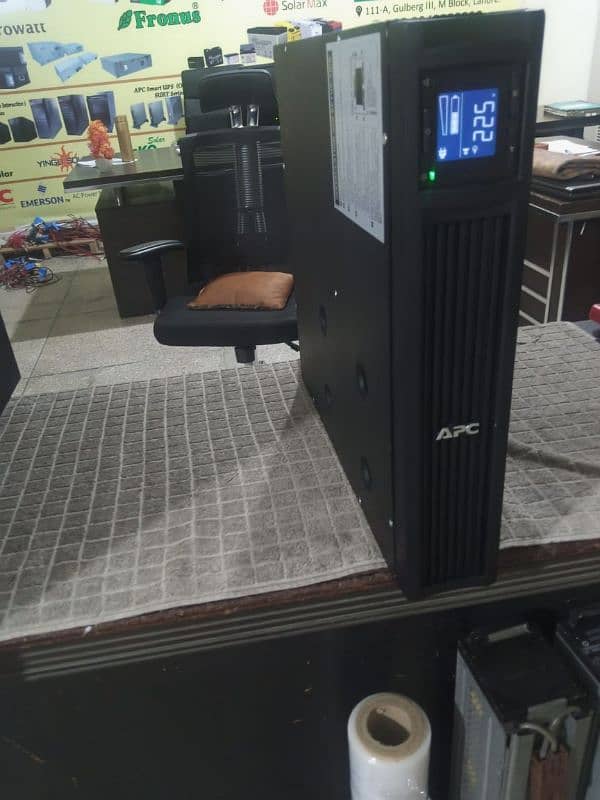 APC SMART UPS 1500va/1.5kva LCD DISPLAY 0