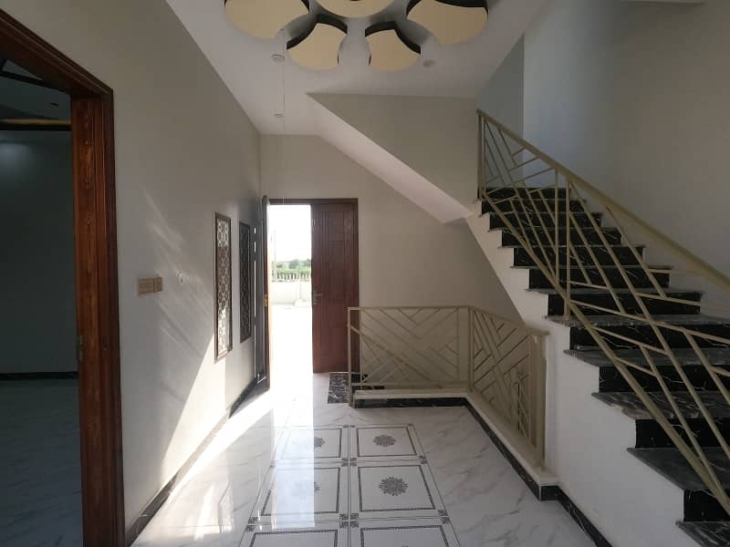 Prime Location House For Sale In Saadi Garden - Block 5 Karachi 10