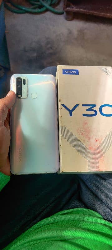 vivo y30 4+64gb sath box ha chgar nhi ha 0