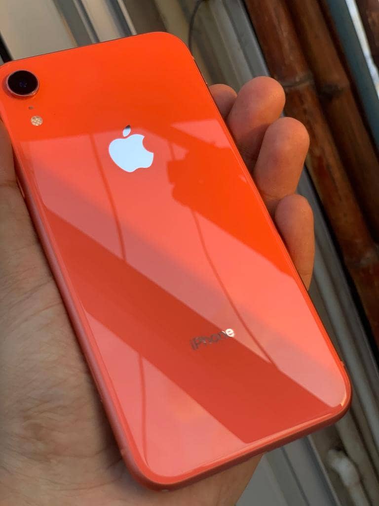 Apple Iphone XR , NON PTA - 128GB FU 4