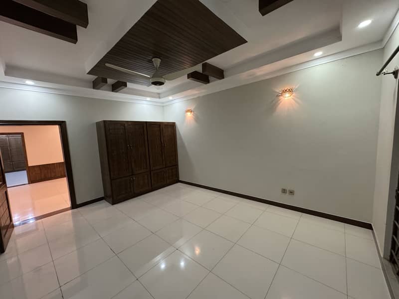 For Rent 10 Marla House In Bahria Town Phase 5 6