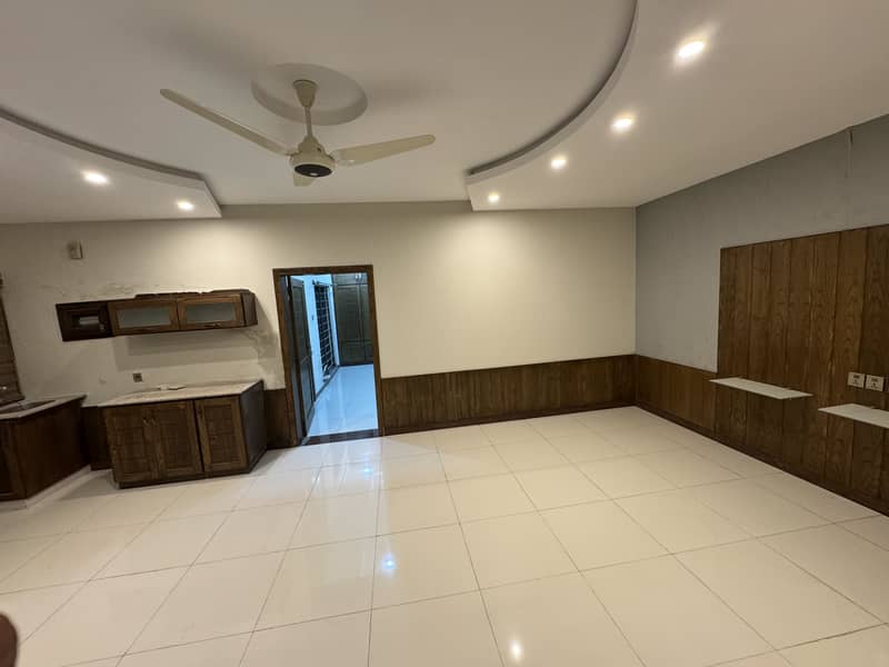 For Rent 10 Marla House In Bahria Town Phase 5 8