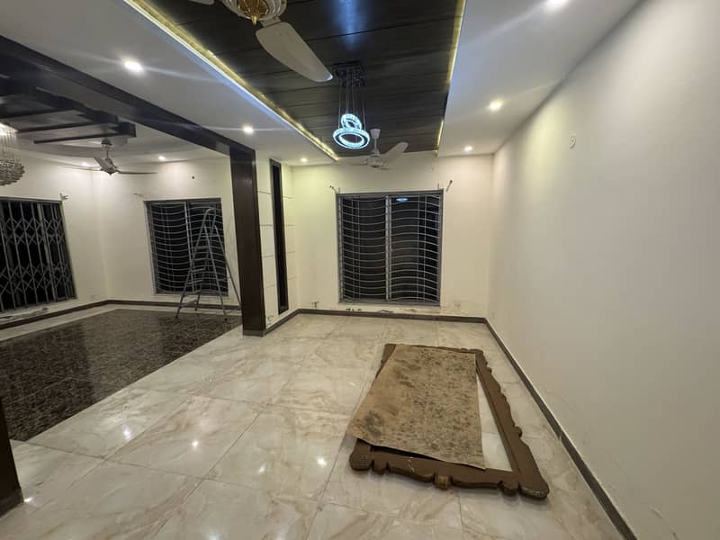 For Rent 1 Kanal Ground Portion Like Brand New In Bahria Town Phase 4 5