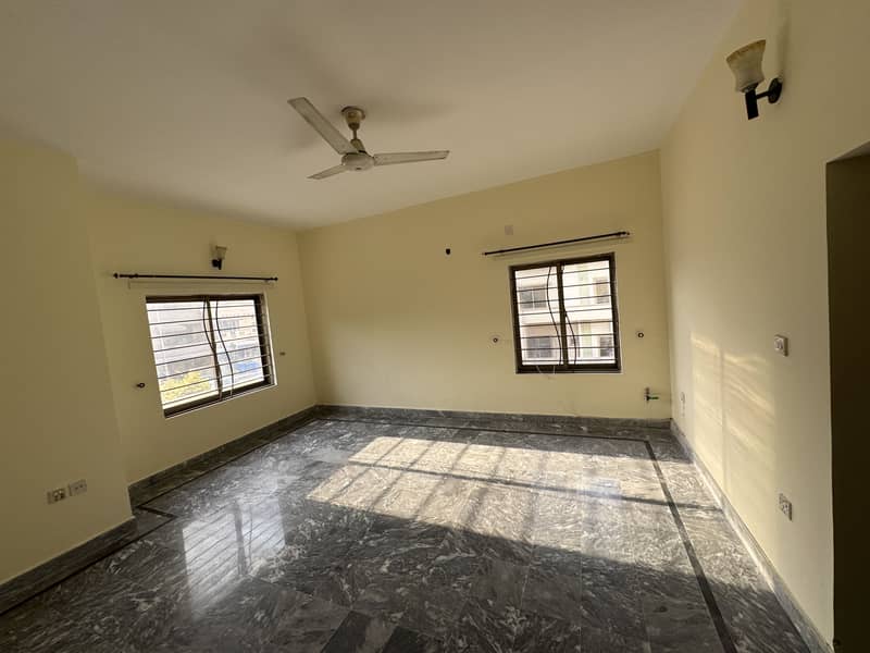 For Rent 1 Kanal Upper Portion In Bahria Town Phase 3 2