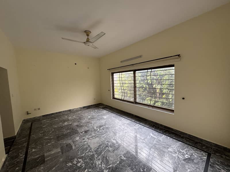 For Rent 1 Kanal Upper Portion In Bahria Town Phase 3 0