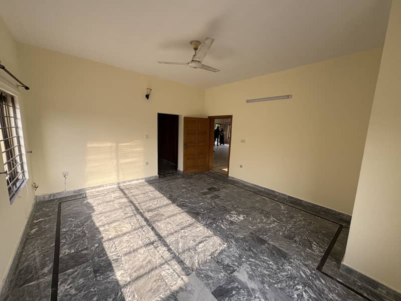 For Rent 1 Kanal Upper Portion In Bahria Town Phase 3 3