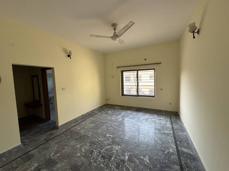 For Rent 1 Kanal Upper Portion In Bahria Town Phase 3 15