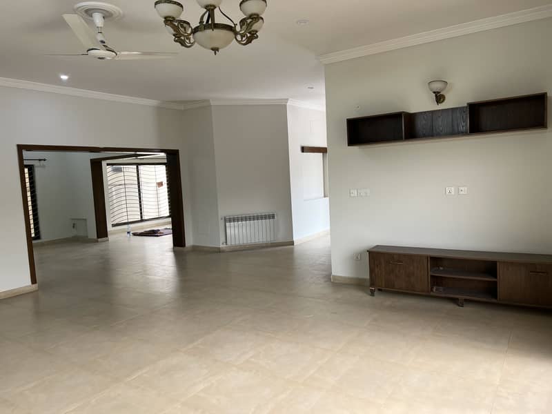 For Rent 1 Kanal House In Bahria Town Phase 3 6